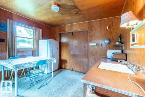 60 Beach Ave, Rural Leduc County, AB 