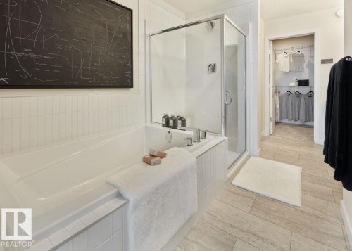 8739 224 Street, Edmonton, AB - Indoor Photo Showing Bathroom