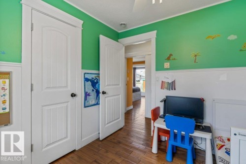 21 Mill Drive, St. Albert, AB - Indoor