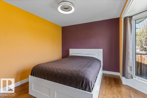 21 Mill Drive, St. Albert, AB - Indoor Photo Showing Bedroom