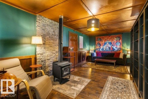 21 Mill Drive, St. Albert, AB - Indoor