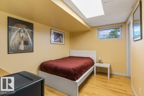 21 Mill Drive, St. Albert, AB - Indoor Photo Showing Bedroom