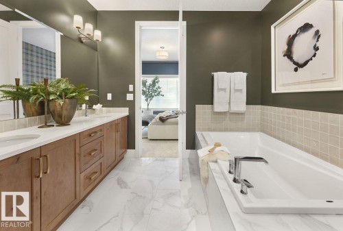 12838 213A Street Nw, Edmonton, AB - Indoor Photo Showing Bathroom