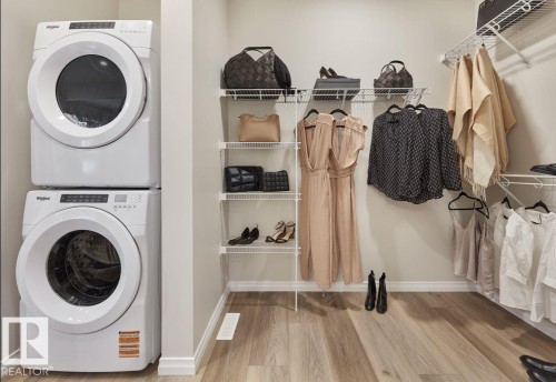 12842 213A Street Nw, Edmonton, AB - Indoor Photo Showing Laundry Room