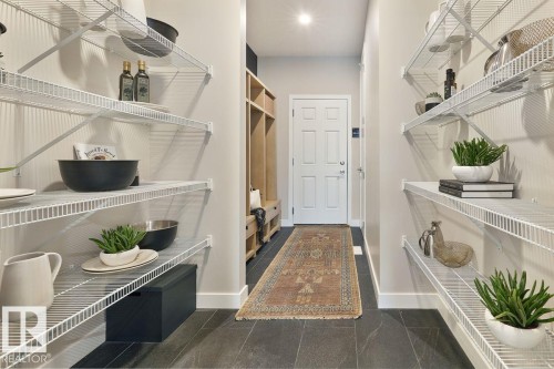17519 7 Street, Edmonton, AB - Indoor With Storage