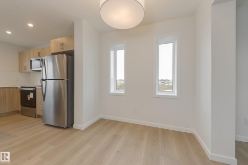17237 4 Street, Edmonton, AB - Indoor