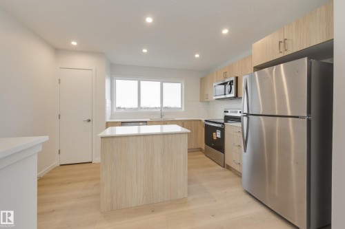 17237 4 Street, Edmonton, AB - Indoor Photo Showing Kitchen With Stainless Steel Kitchen