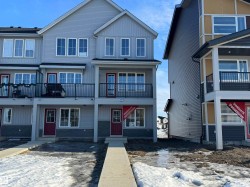 17237 4 Street  Edmonton, AB T5Y 4G5
