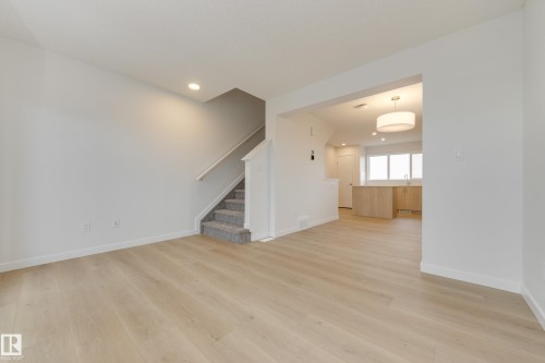 17235 4 Street, Edmonton, AB - Indoor Photo Showing Other Room