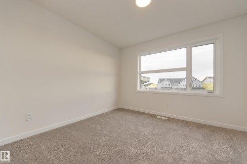 17233 4 Street, Edmonton, AB - Indoor Photo Showing Other Room