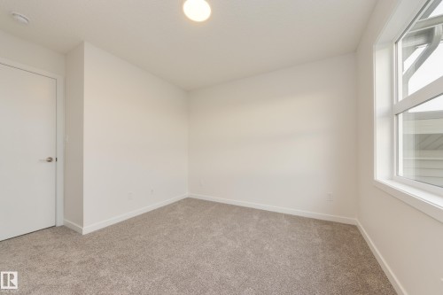 17233 4 Street, Edmonton, AB - Indoor Photo Showing Other Room
