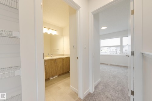 17233 4 Street, Edmonton, AB - Indoor