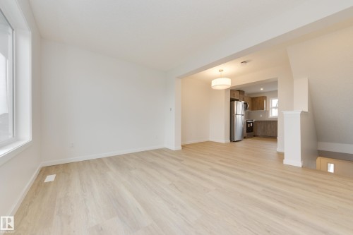 17233 4 Street, Edmonton, AB - Indoor Photo Showing Other Room