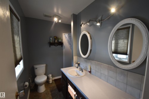 3102 Park Avenue, Mallaig, AB - Indoor Photo Showing Bathroom
