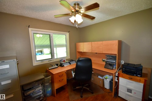 3102 Park Avenue, Mallaig, AB - Indoor Photo Showing Office