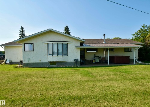 3102 Park Avenue, Mallaig, AB - Outdoor