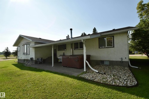 3102 Park Avenue, Mallaig, AB - Outdoor With Exterior
