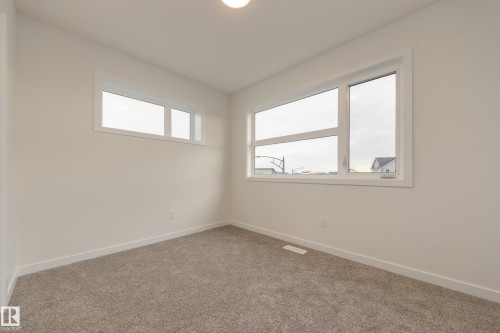 17238 4 Street, Edmonton, AB - Indoor Photo Showing Other Room