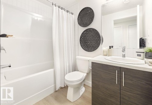 1216 Keswick Drive, Edmonton, AB - Indoor Photo Showing Bathroom