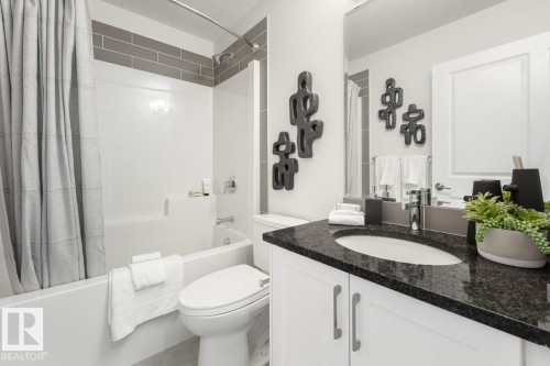 17212 2 Street Nw, Edmonton, AB - Indoor Photo Showing Bathroom