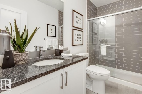 17212 2 Street Nw, Edmonton, AB - Indoor Photo Showing Bathroom