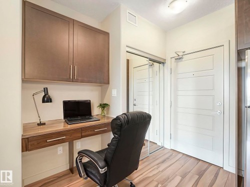 317 1144 Adamson Drive, Edmonton, AB - Indoor Photo Showing Office