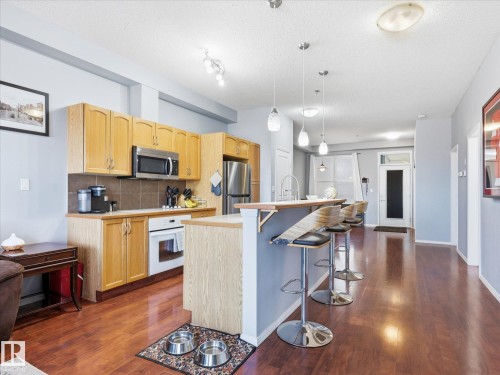 268 4823 104A Street, Edmonton, AB - Indoor Photo Showing Kitchen