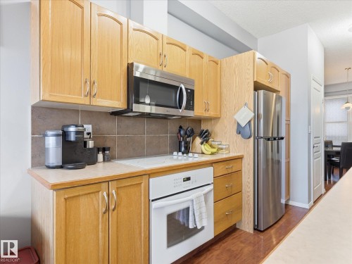 268 4823 104A Street, Edmonton, AB - Indoor Photo Showing Kitchen