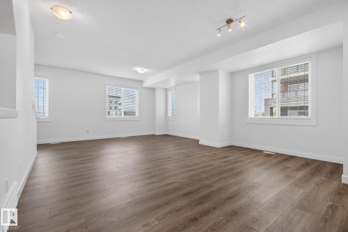 3605 James Mowatt Trail, Edmonton, AB - Indoor Photo Showing Other Room
