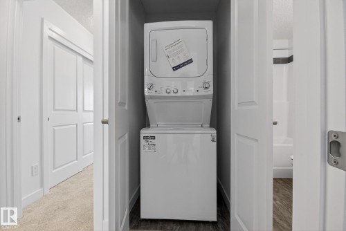 3605 James Mowatt Trail, Edmonton, AB - Indoor Photo Showing Laundry Room