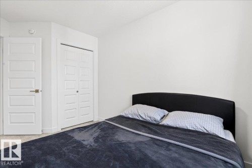 15 1910 Collip View View Sw, Edmonton, AB - Indoor Photo Showing Bedroom