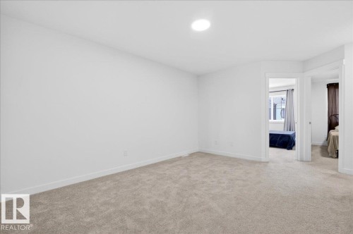 15 1910 Collip View View Sw, Edmonton, AB - Indoor Photo Showing Other Room