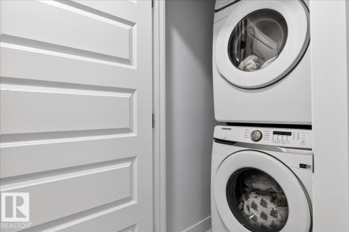 15 1910 Collip View View Sw, Edmonton, AB - Indoor Photo Showing Laundry Room