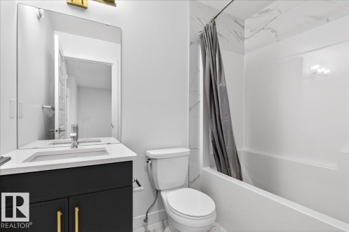 15 1910 Collip View View Sw, Edmonton, AB - Indoor Photo Showing Bathroom