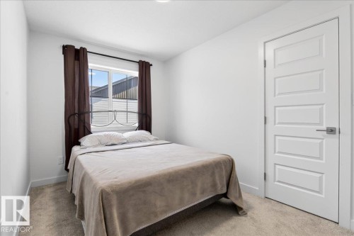 15 1910 Collip View View Sw, Edmonton, AB - Indoor Photo Showing Bedroom