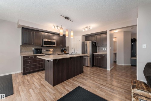 92 Calvert Wynd, Fort Saskatchewan, AB - Indoor Photo Showing Kitchen With Upgraded Kitchen