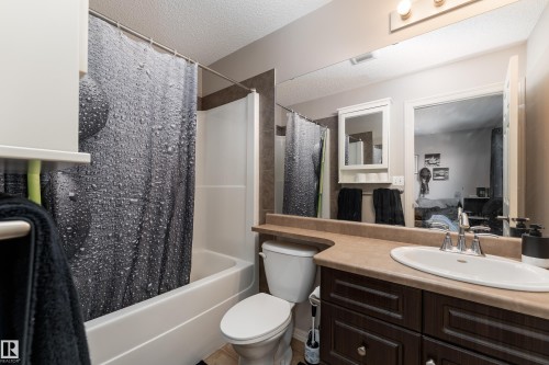92 Calvert Wynd, Fort Saskatchewan, AB - Indoor Photo Showing Bathroom