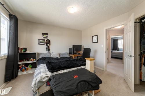 92 Calvert Wynd, Fort Saskatchewan, AB - Indoor Photo Showing Bedroom