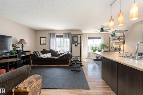 92 Calvert Wynd, Fort Saskatchewan, AB - Indoor Photo Showing Living Room