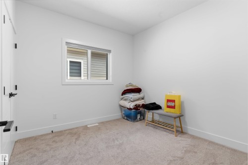 439 Roberts Cres, Leduc, AB - Indoor