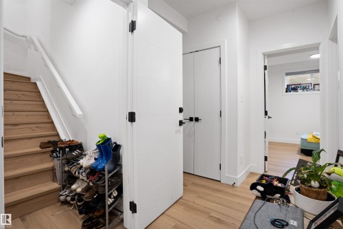 439 Roberts Cres, Leduc, AB - Indoor Photo Showing Other Room