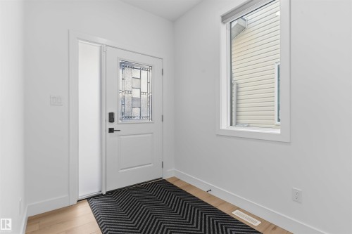 439 Roberts Cres, Leduc, AB - Indoor Photo Showing Other Room