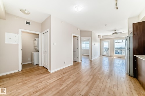 413 9519 160 Avenue, Edmonton, AB - Indoor
