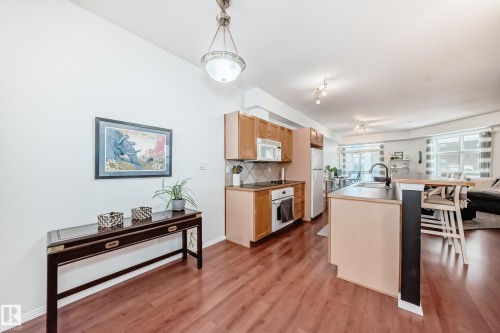 223 10407 122 Street, Edmonton, AB - Indoor
