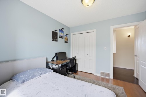 11503 10 Avenue, Edmonton, AB - Indoor Photo Showing Bedroom