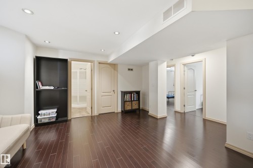 11503 10 Avenue, Edmonton, AB - Indoor Photo Showing Other Room