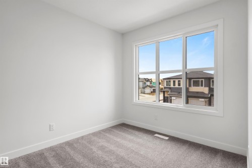 1217 Cristall Way, Edmonton, AB - Indoor Photo Showing Other Room