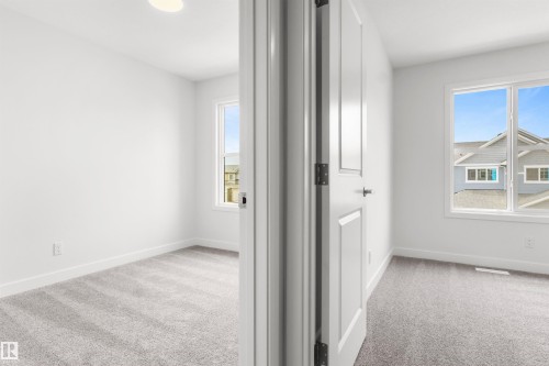 1217 Cristall Way, Edmonton, AB - Indoor Photo Showing Other Room
