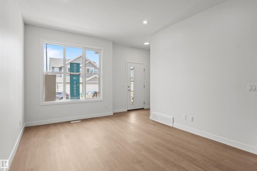 1217 Cristall Way, Edmonton, AB - Indoor Photo Showing Other Room