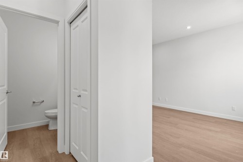 1217 Cristall Way, Edmonton, AB - Indoor Photo Showing Other Room